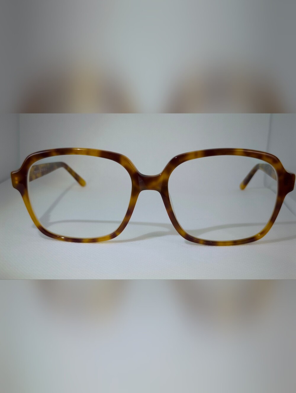 Tompkins. Tortoiseshell Square Fashion Glasses. European Style.